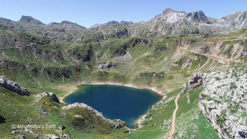 Lago de La Cueva