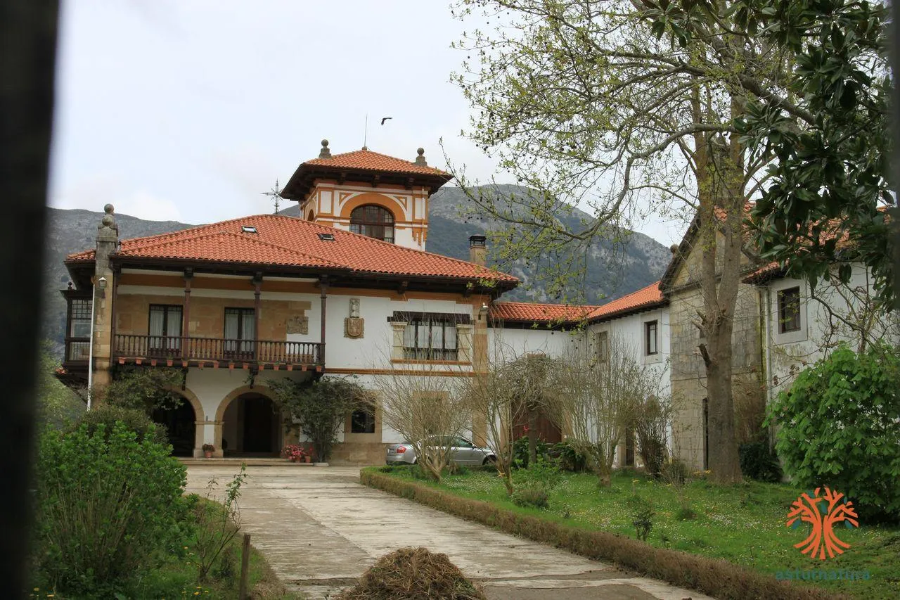 Palacio del Collado